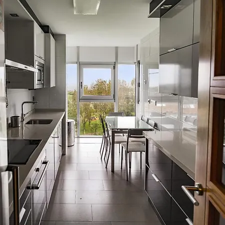 Sakura Homes Torre De Hercules 7 Plazas A Coruna