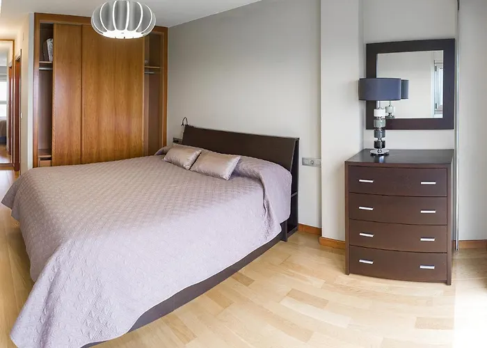 Sakura Homes Torre De Hercules 7 Plazas Apartment A Coruna